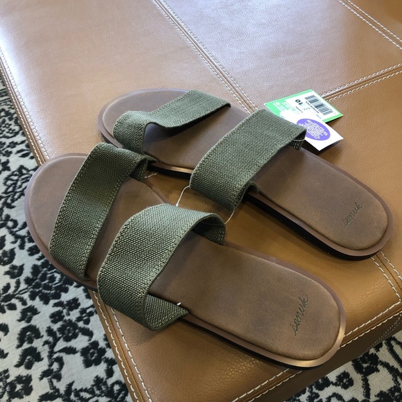 sanuk gora gora sandals
